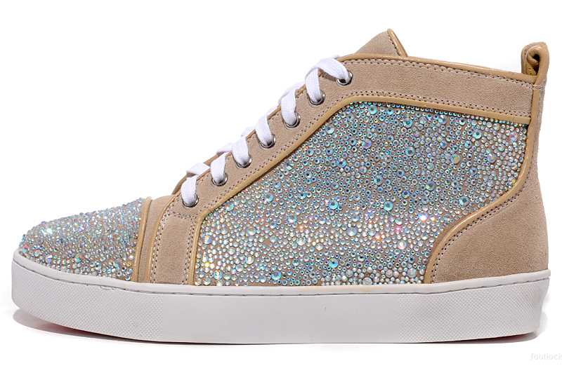 Christian Louboutin Spiked Flats Prix France Retro Chaussure Christian Louboutin Prix